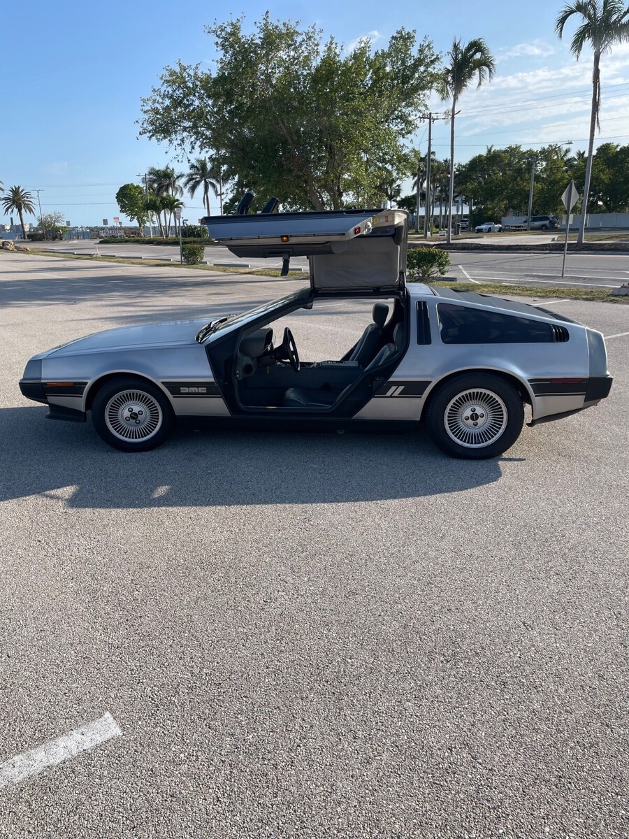 1981 DeLorean DMC-12 - photo 3