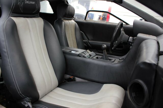 1981 DeLorean - photo 13