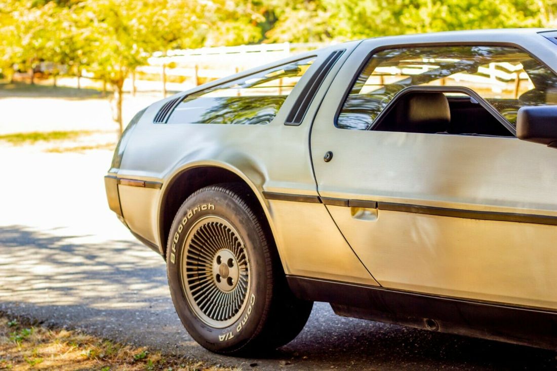 1981 DeLorean DMC12 31k Miles Rare Gas Flap Grooved Hood - photo 11