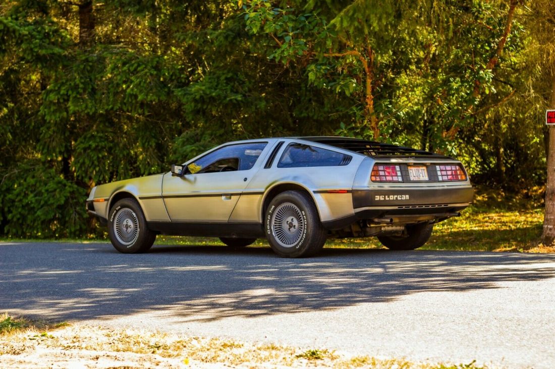 1981 DeLorean DMC12 31k Miles Rare Gas Flap Grooved Hood - photo 2