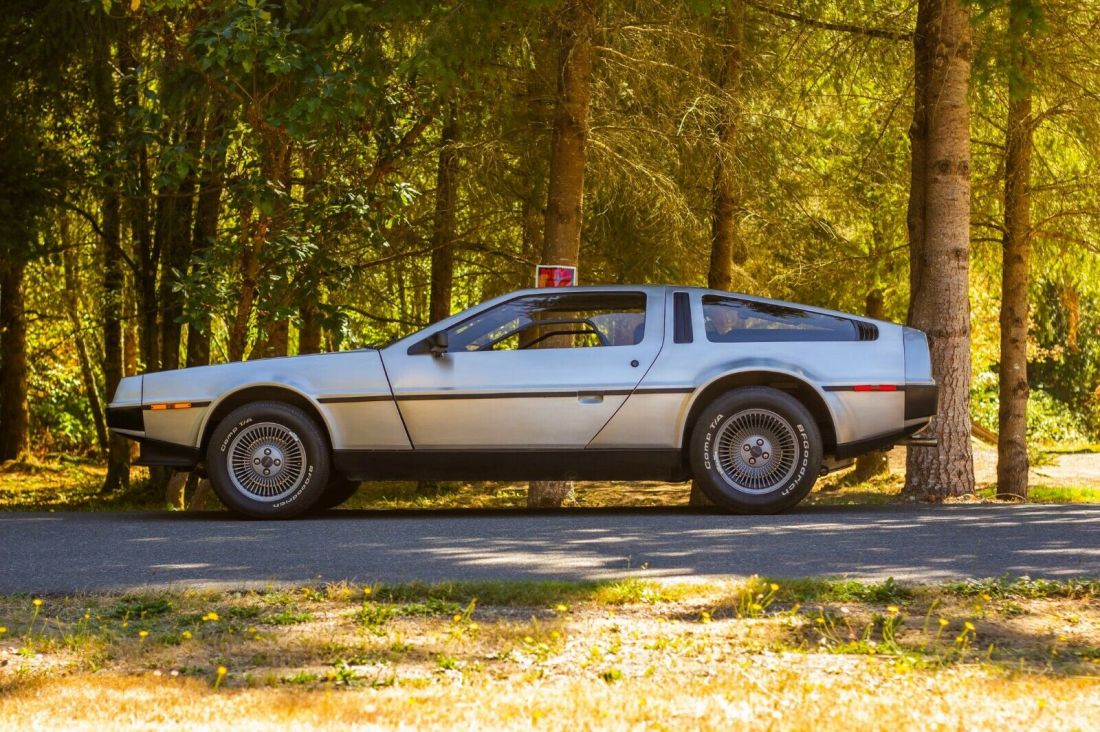 1981 DeLorean DMC12 31k Miles Rare Gas Flap Grooved Hood - photo 3