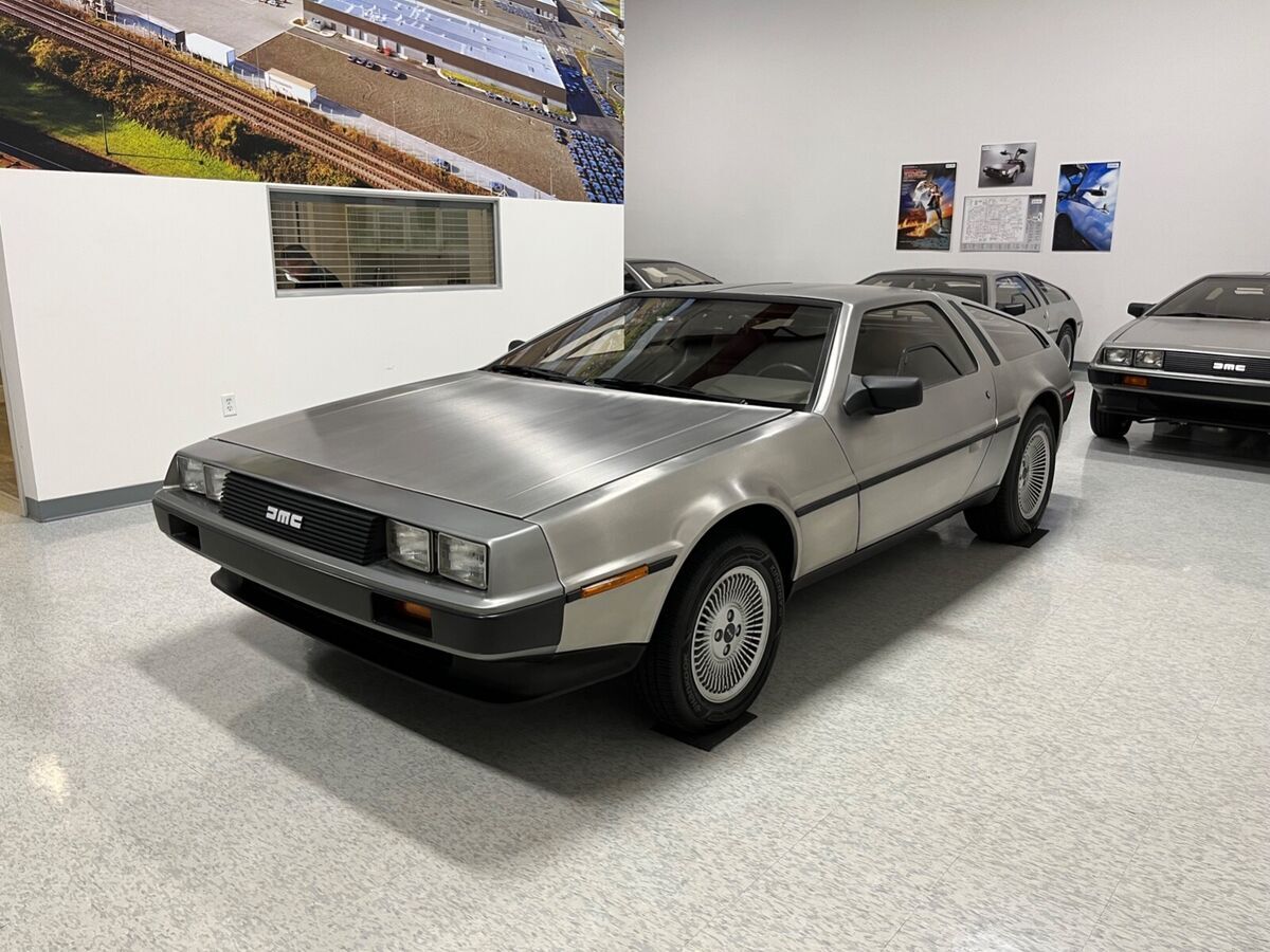 1981 DeLorean Gray Interior / 5-Speed - photo 4