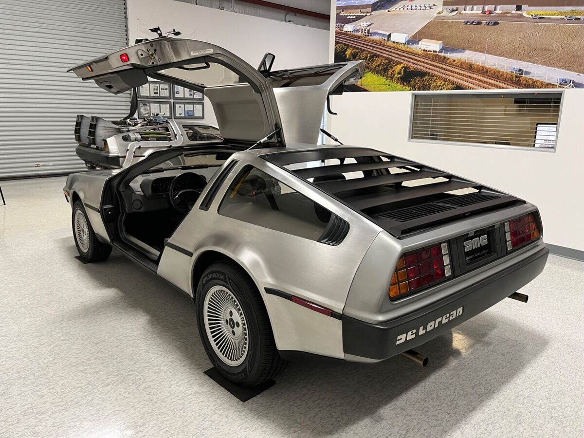 1981 DeLorean Gray Interior / 5-Speed - photo 9