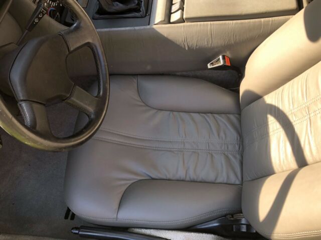 1981 DeLorean DMC-12 Gray Leather - photo 10