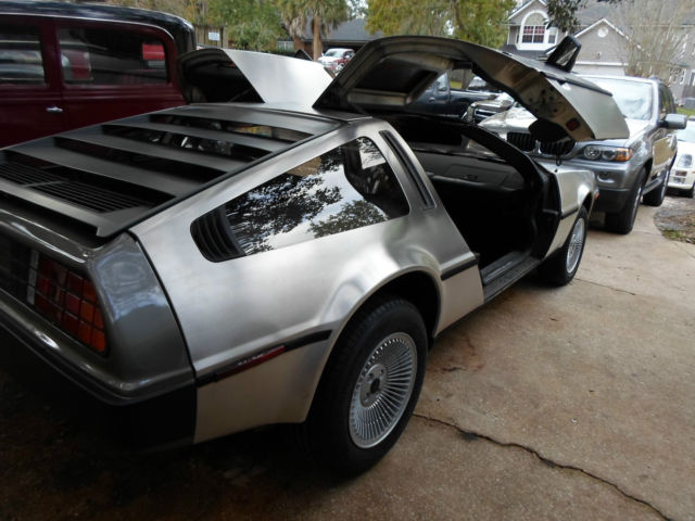 1981 DeLorean 2 DOOR - photo 4