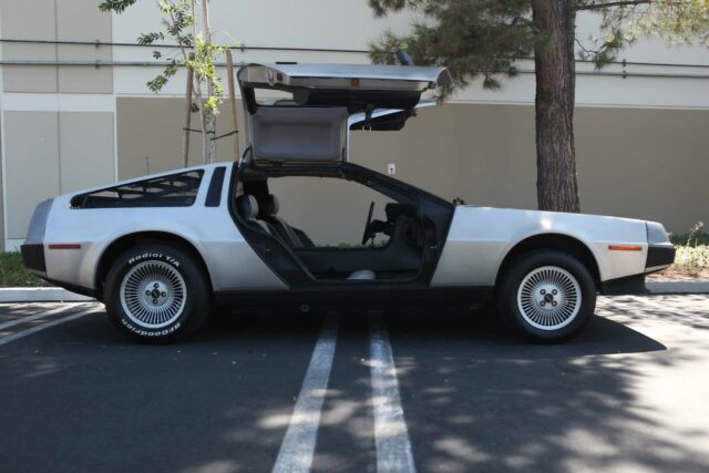 1981 DeLorean