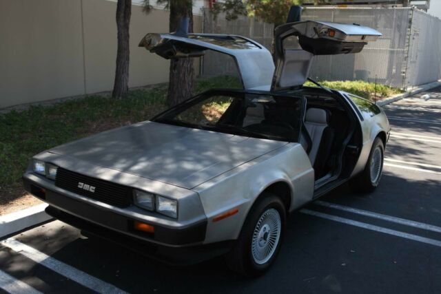 1981 DeLorean - photo 4