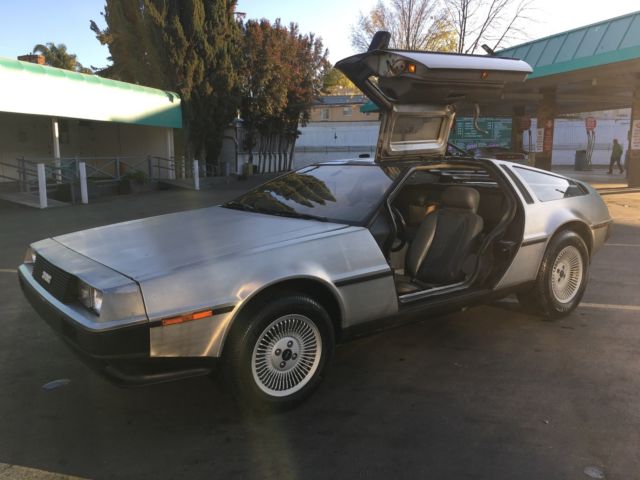 1981 Delorean *ORIGINAL 1 OWNER* DMC12 Gullwing w/ original sticker & pink slip! 1981 DeLorean DMC 12