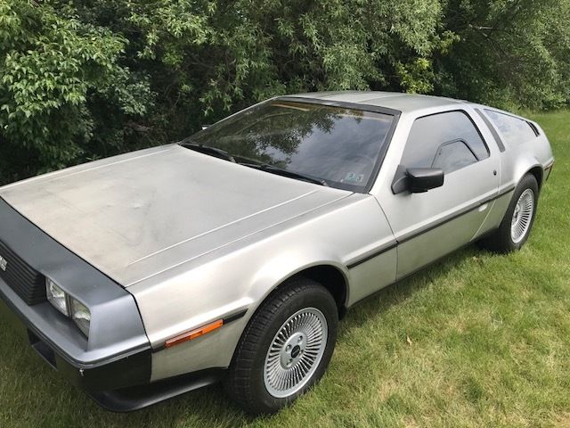 1981 Delorean - Very Low Miles, Starts and Runs Well 1982 DeLorean Coupe Black