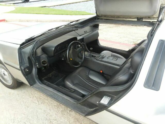 1981 DeLorean DMC-12 - photo 4