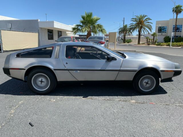 1981 DeLorean DMC-12 - photo 6