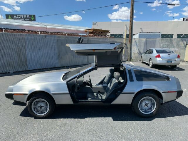 1981 DeLorean DMC-12 - photo 9