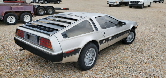 1981 DeLorean - photo 3