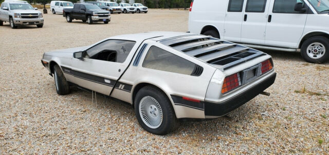 1981 DeLorean - photo 4