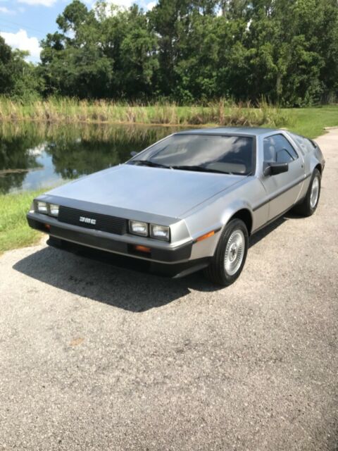 1981 DeLorean