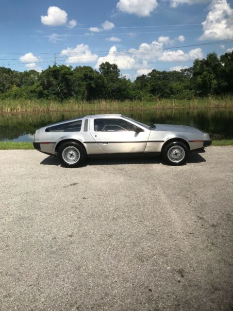 1981 DeLorean - photo 4