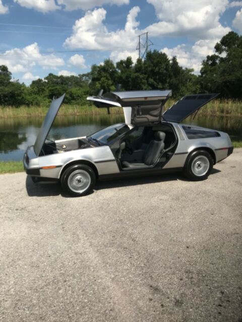 1981 DeLorean - photo 6