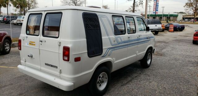 1981 Dodge D250 SHORTY VAN - photo 7