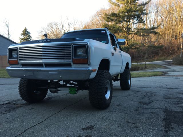 1981 Dodge Other Pickups Base Standard Cab Pickup 2-Door - photo 5