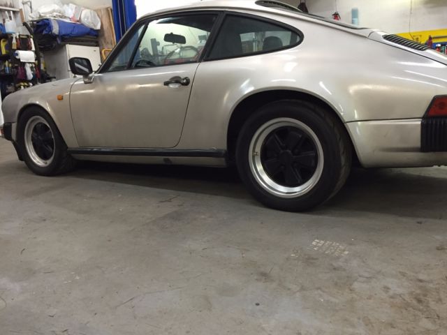 1981 Porsche 911 Coupe (European Market Version) - photo 2