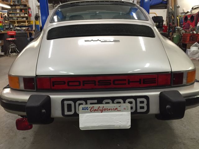 1981 Porsche 911 Coupe (European Market Version) - photo 3