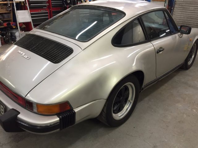 1981 Porsche 911 Coupe (European Market Version) - photo 5