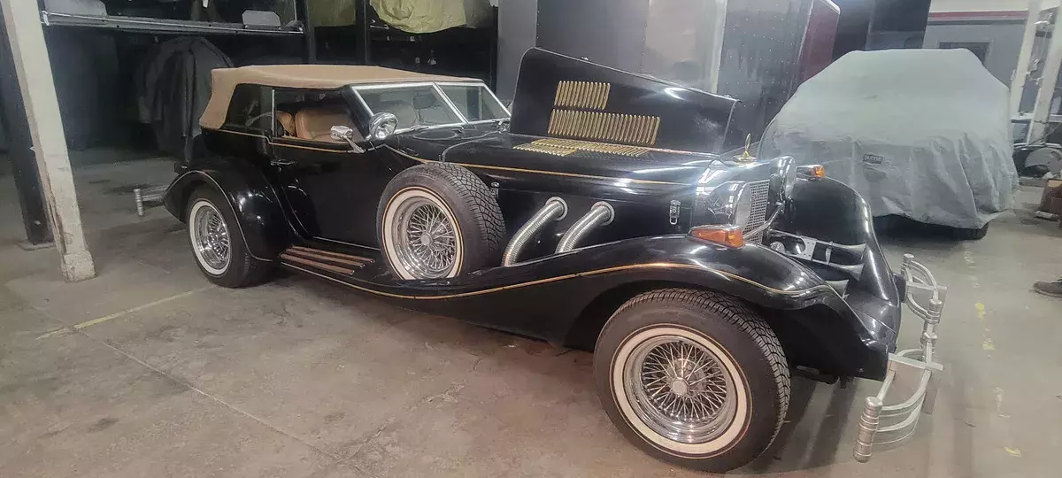 1981 EXCALIBER PHAETON SERIES lV 1981 Replica/Kit Makes EXCALIBER PHAETON SERIES lV SERIES lV ROADSTER