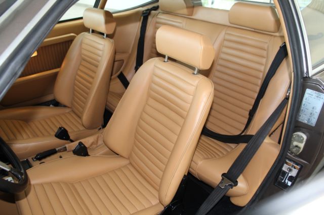 1981 Ferrari 308 GT4 - photo 11