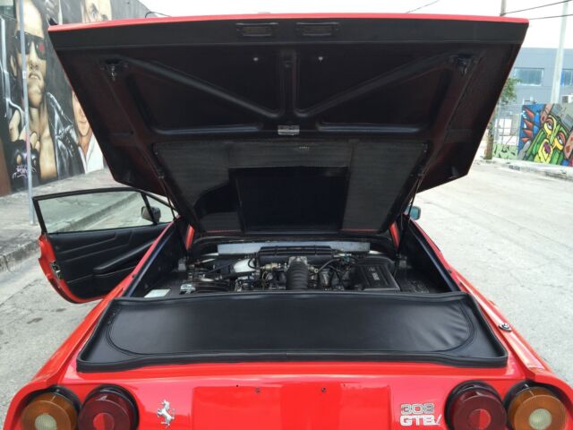 1981 Ferrari 308 308 GTBi Magnum P.I. Car - photo 7