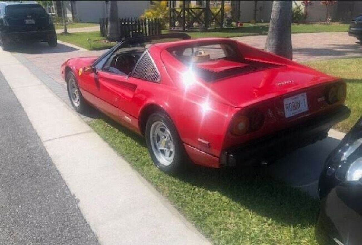 1981 Ferrari 308 GTSI - photo 2