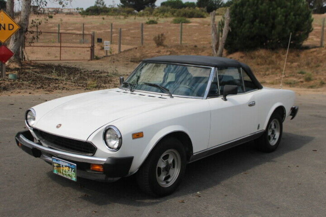 1981 Fiat 124 5 speed manual, California/Oregon car, very clean, drives great! 1980 Fiat 124 Spider