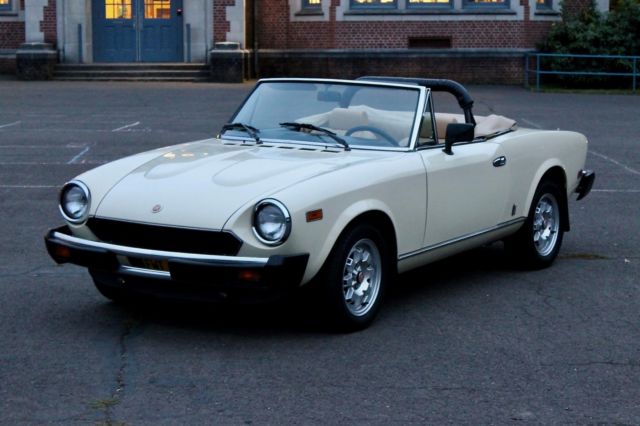 1981 Fiat Spider - photo 2