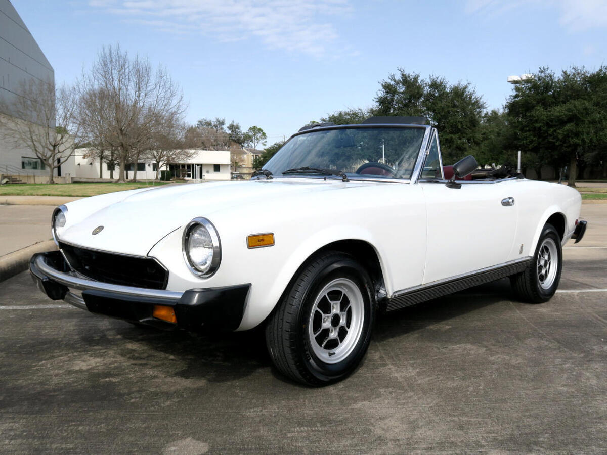 1981 Fiat 124 Spider Spider 2000 - photo 2