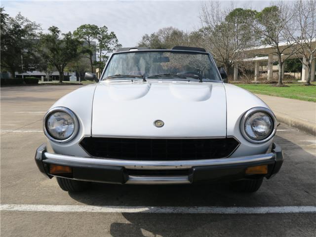 1981 Fiat 124 Spider Spider 2000 - photo 10