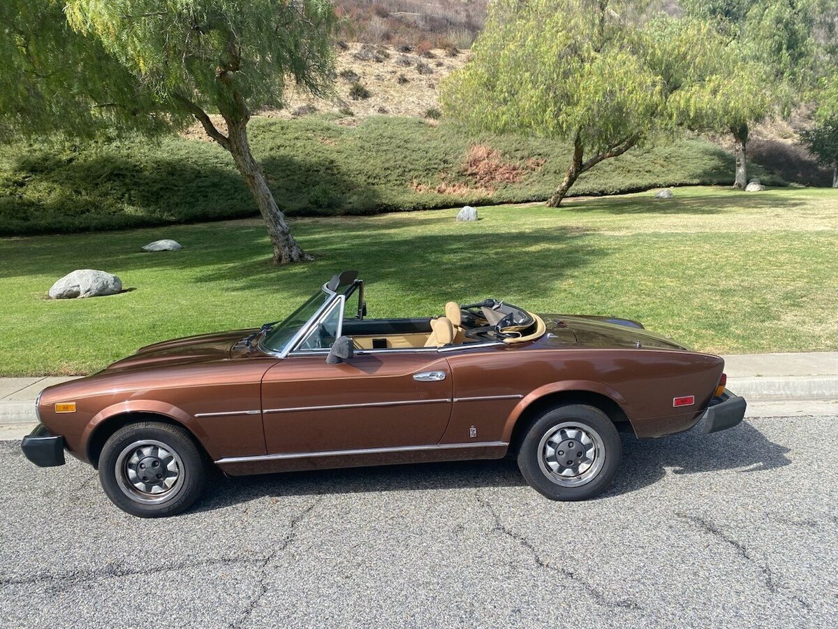 1981 Fiat 124 Spider - photo 6