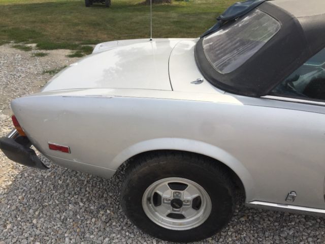 1981 Fiat 124 Spider - photo 10