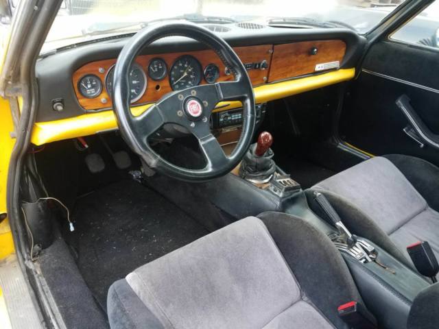 1981 Fiat 124 Spider CONVERTIBLE - photo 11
