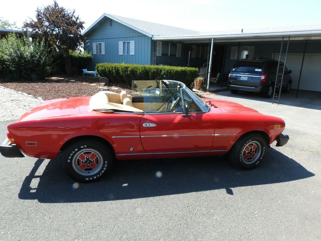 1981 Fiat 124 Spider - photo 2