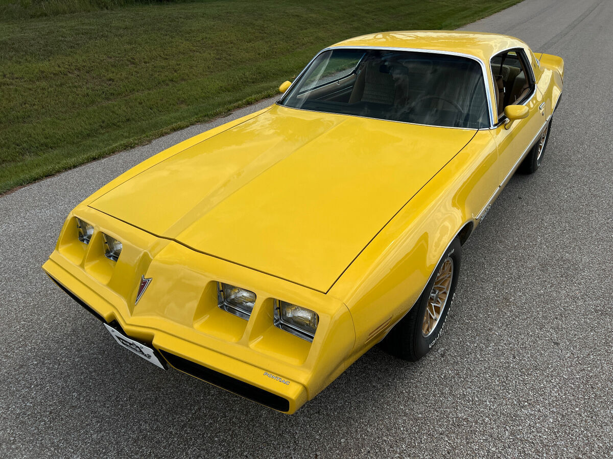 1981 Pontiac Firebird Esprit 3.8L - V6, AC, Only 57k miles, Yellow - photo 12