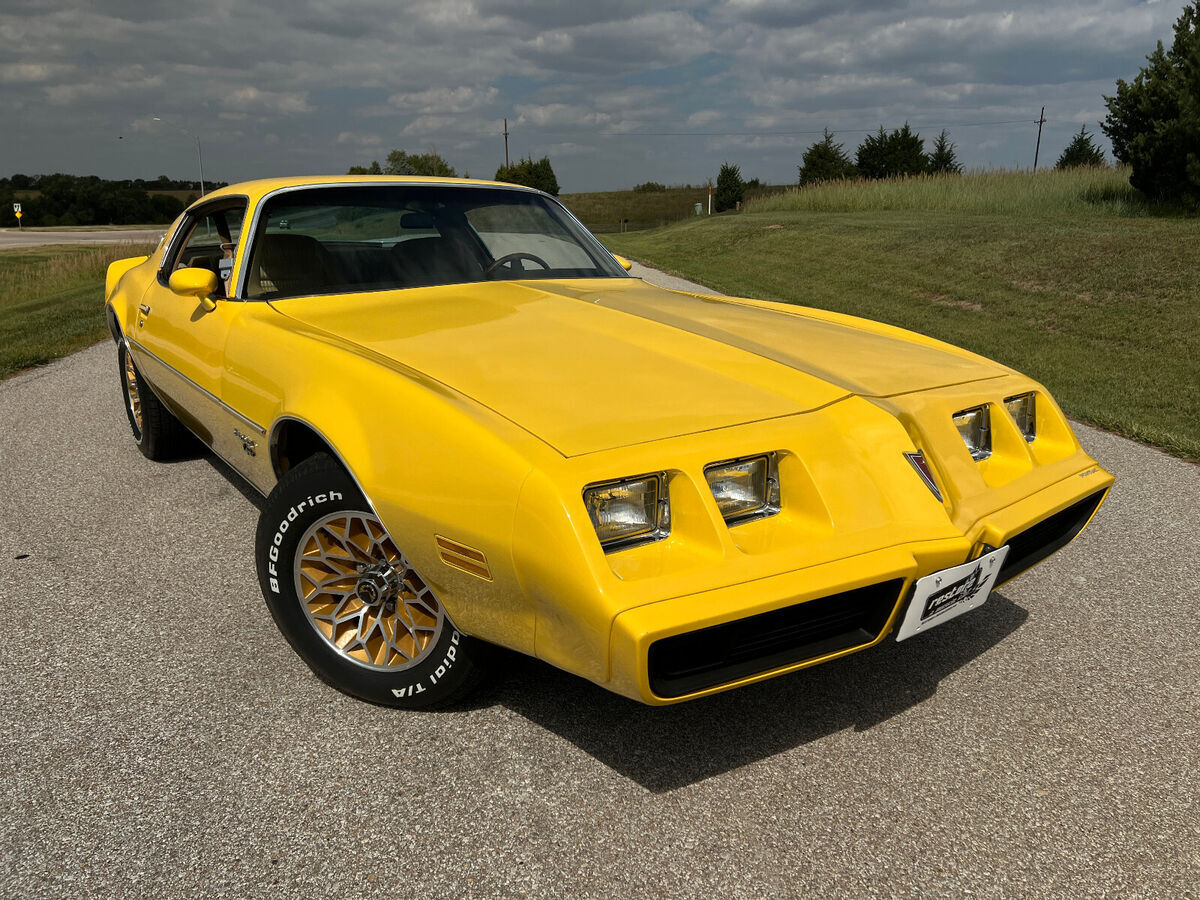 1981 Pontiac Firebird Esprit 3.8L - V6, AC, Only 57k miles, Yellow - photo 2