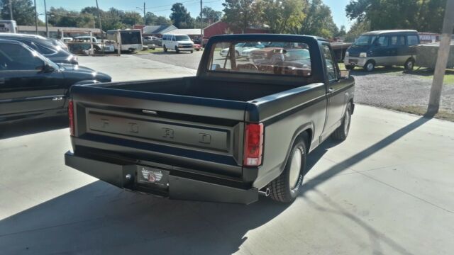 1981 Ford F-100 - photo 3