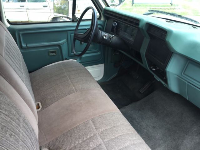 1981 Ford F-100 - photo 4