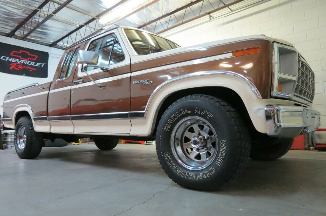 1981 Ford F-150 short bed - photo 2