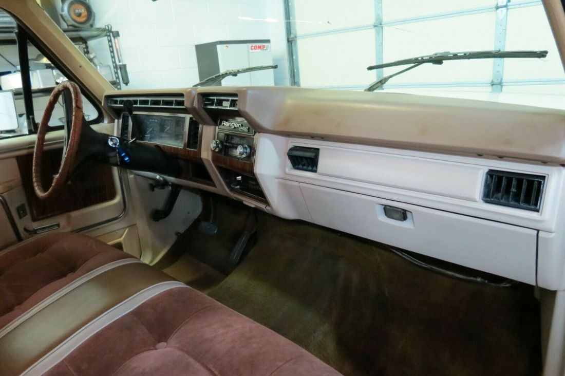 1981 Ford F-150 short bed - photo 8