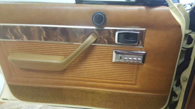 1981 Ford Granada GL Sedan 4-Door - photo 11