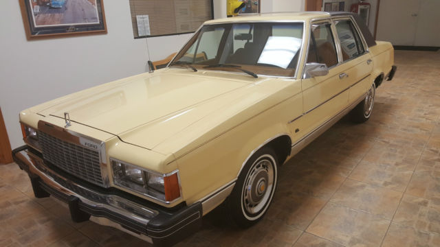 1981 Ford Granada GL Sedan 4-Door - photo 3
