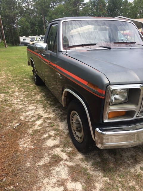 1981 Ford F-100 EXPLORER - photo 2