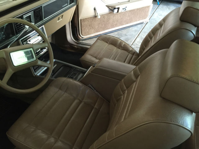 1981 Ford Thunderbird - photo 7