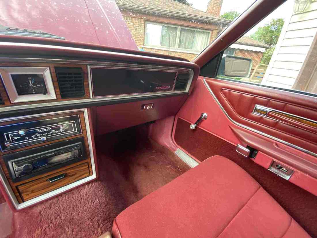 1981 Ford Thunderbird - photo 10