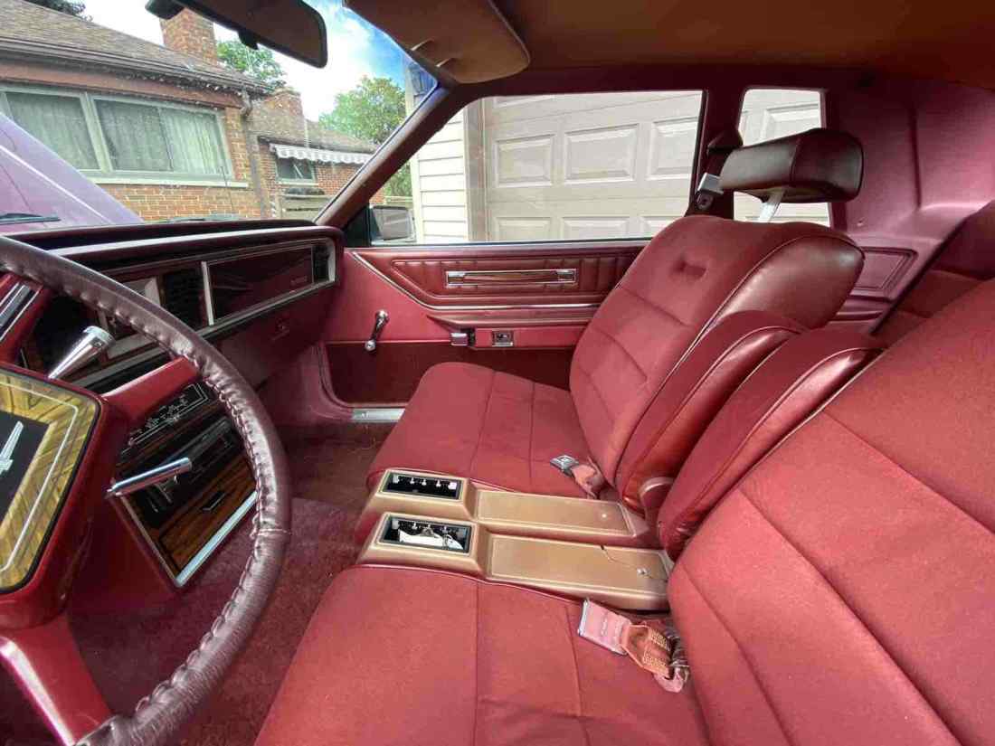 1981 Ford Thunderbird - photo 11